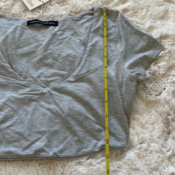 Naked Wardrobe Scoop Neck Crop Top in Heather Gray Size M - Picture 3 of 6
